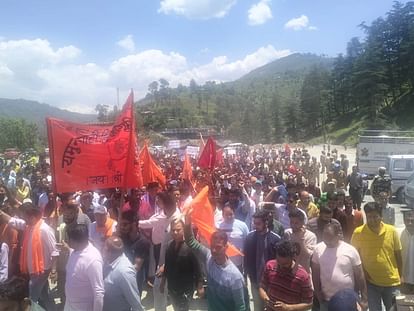 Uttarkashi Minor abduction Case Traders protested by closing market on the call of Hindu Jagriti Organization