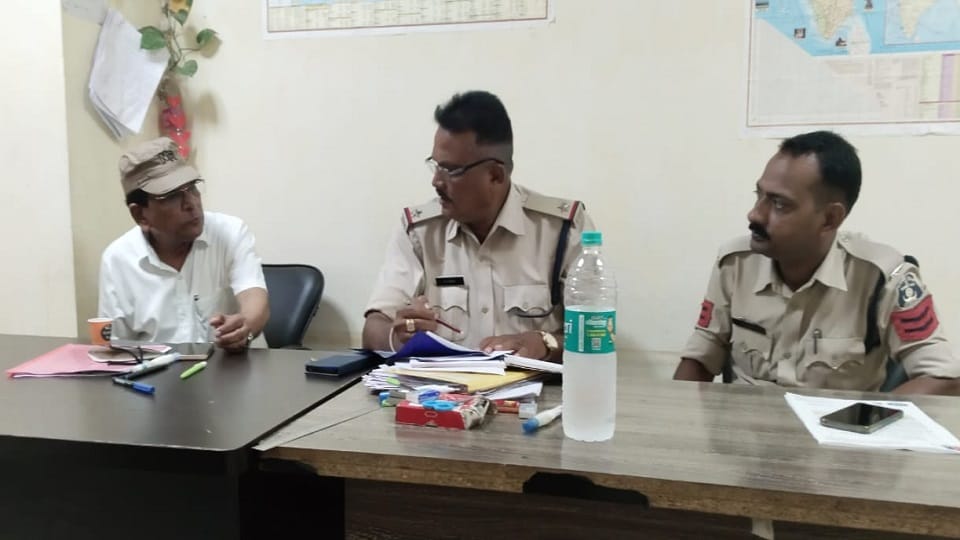 Police arrived investigate  transaction recruitment security personnel