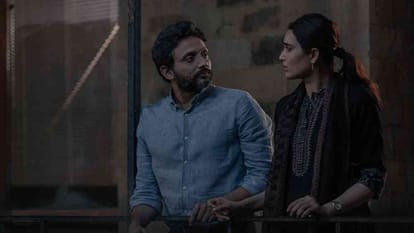 Scoop Review Netflix in Hindi by Pankaj Shukla Matchbox Shots Hansal Mehta Karishma V Tanna Mohd Zeeshan Ayyub
