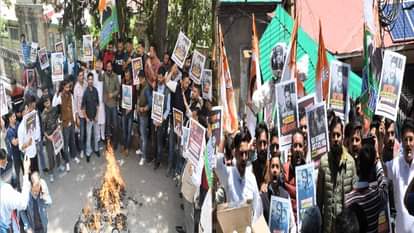 युवा कांग्रेस ने किया प्रदर्शन।