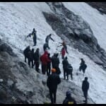हेमकुंड साहिब में टूटा ग्लेशियर