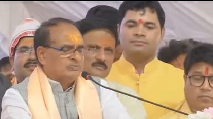 MP News: परशुराम की जयंती पर रहेगा शासकीय अवकाश, सीएम का एलान- पुजारियों को हर माह मिलेंगे पांच हजार रुपए MP News: Government holiday will remain on Parshuram's birth anniversary, CM's announcement - priests will get