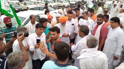 Mahapanchayat in Mundlana village in Sonipat in support of women wrestlers all update