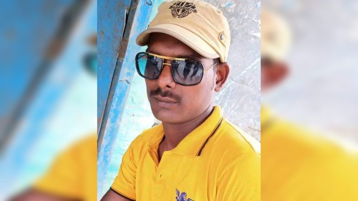 A sweet businessman was stabbed to death in Sitamarhi