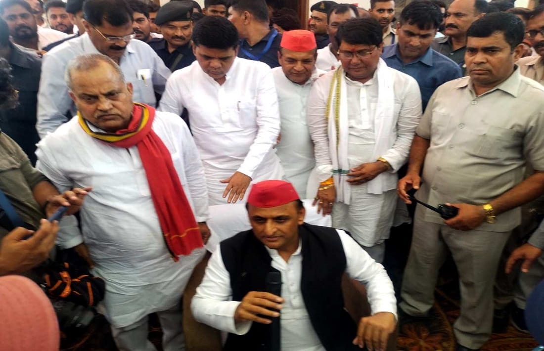 Misson 2024 Akhilesh Yadav told plan of opposition unity regional parties meeting in Patna