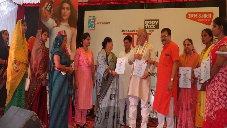 Cabinet Minister Suresh Khanna says women village heads need to work independently