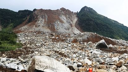 China mountain collapse: 14 killed, 5 missing in Sichuan province