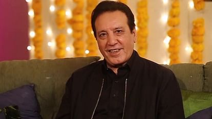 Pakistani actor javed sheikh reveals he took 1 rupee fees to play shahrukh father role in om shanti om