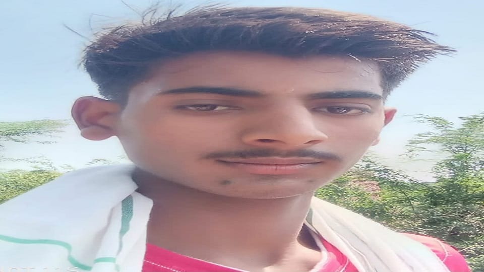 Body of teenager drowned in Ganga found