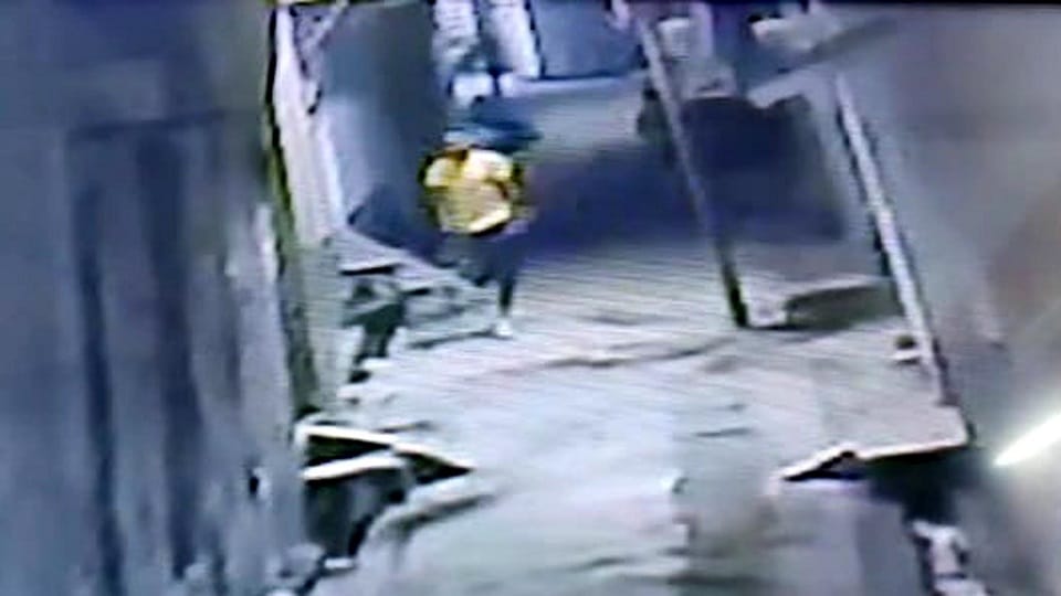 Gangster shot dead in transaction dispute