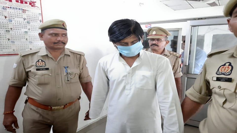 Conversion of Hindu youth on gaming app Former member of Jama Masjid Committee arrested in Ghaziabad