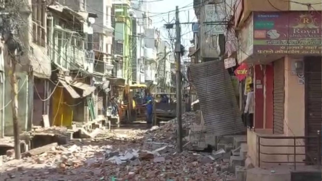 Ujjain News: The work of widening of Imli Tiraha started from KD Gate, encroachment removed