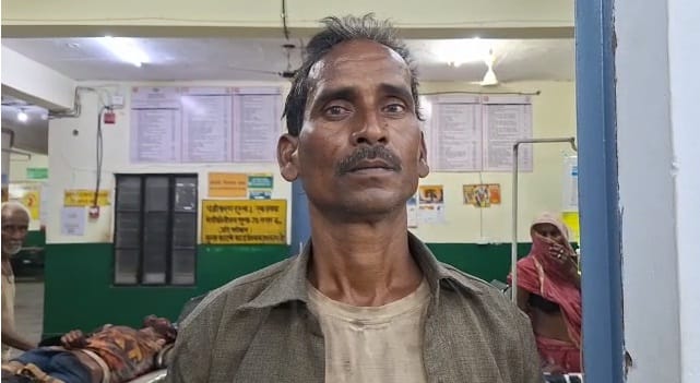 Suspecting of love affair with daughter aunt beheaded nephew with axe, police arrested the murdered woman