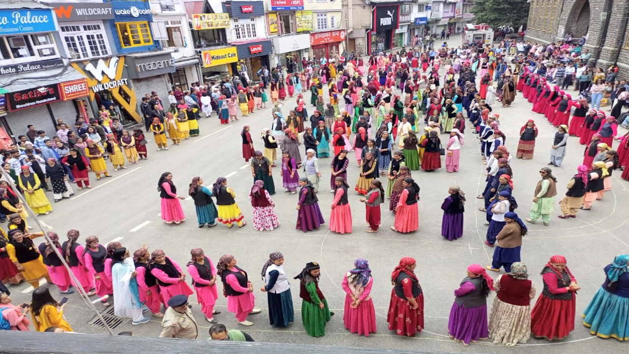 Shimla Summer Festival: Mahanati on Mallroad, Women Dancing Together, see pictures