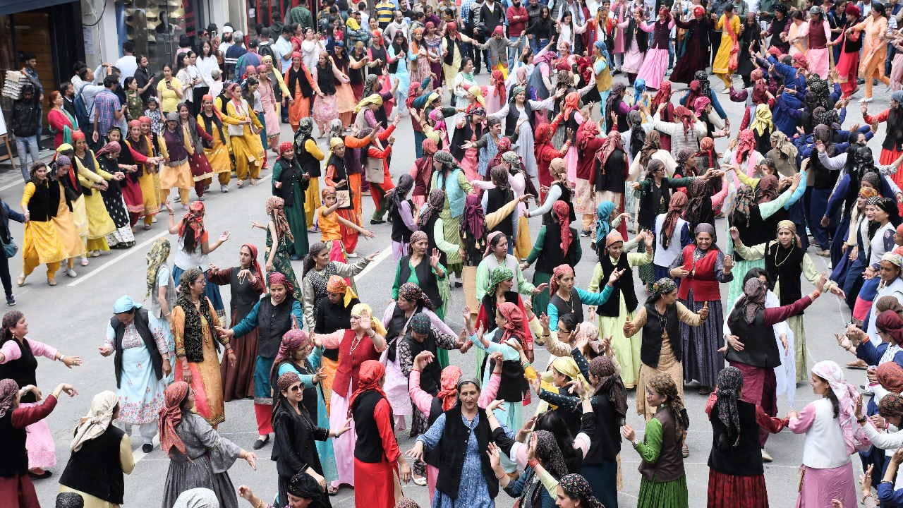 Shimla Summer Festival: Mahanati on Mallroad, Women Dancing Together, see pictures