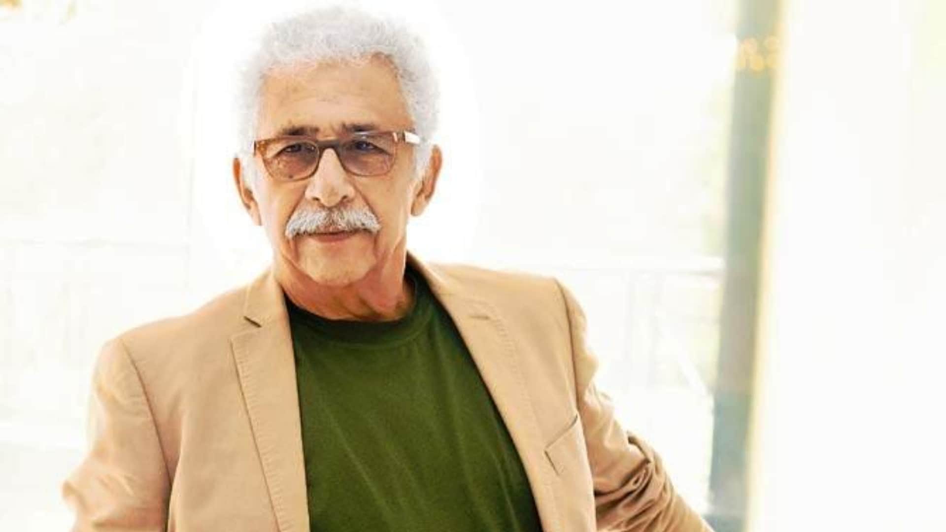 Hrithik Roshan cheers for Naseeruddin Shah directorial Man Woman Man Woman starring Saba Azad on social media