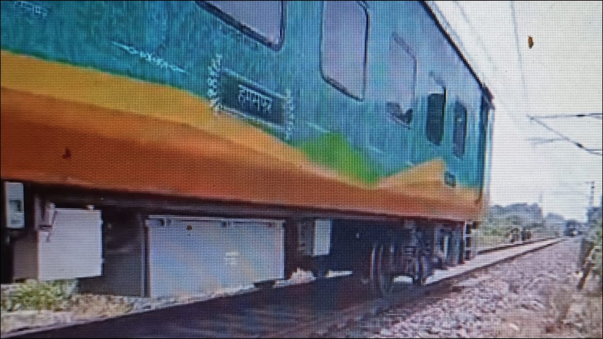 Engine separate from train in kokrajhar Assam major train accident averted