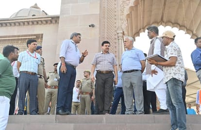 Indian Army Chief Manoj Pandey worship in Kashi Vishwanath temple varanasi