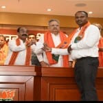 भाजपा में प्रवेश करते गोंडवाना समाज के कार्यकर्ता