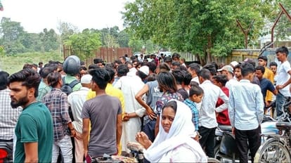 Notice for removal of tomb built on railway land in Bareilly