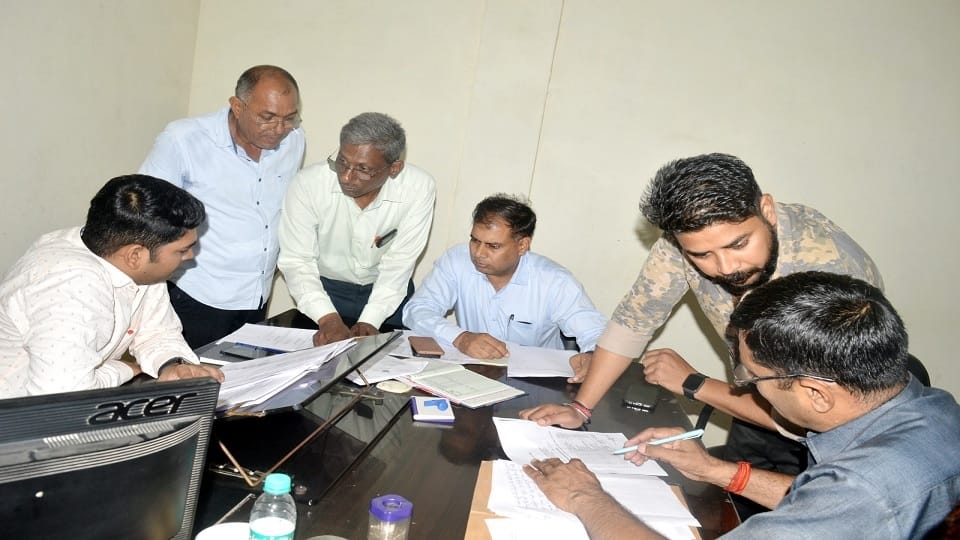 CM Flying raid on District Social Welfare Office in Bhiwani and attendance of employees checked