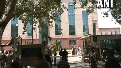 fire broke out at the Jawaharlal Nehru Bhavan in Delhi