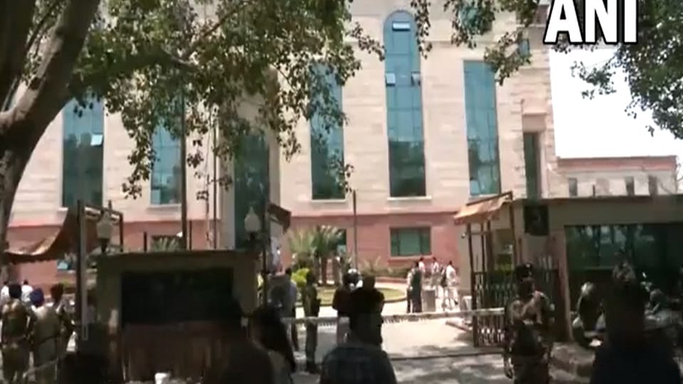 fire broke out at the Jawaharlal Nehru Bhavan in Delhi