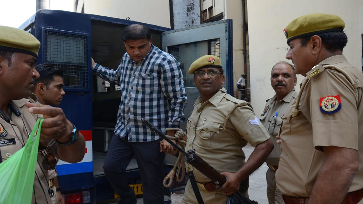 Kanpur: Irfan reached Kanpur court from Maharajganj jail, hearing is to be held in many cases