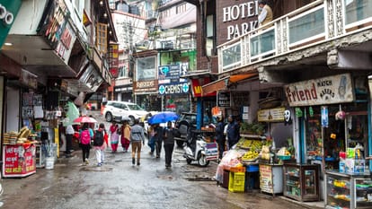 Mussoorie To delhi Trip budget cost for two Days best tourist places in mussoorie in hindi