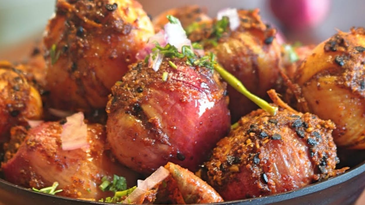 Make Easy Instant Pyaaz Ka Achar at Home Know How to Make Onion Pickle