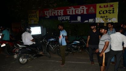 Five youths who came to bathe at the confluence drowned in the Ganges, the boat overturned in the middle of th