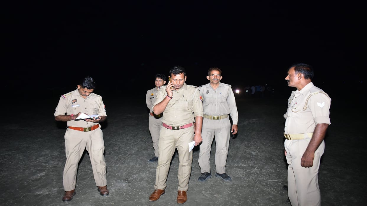 Five youths who came to bathe at the confluence drowned in the Ganges, the boat overturned in the middle of th