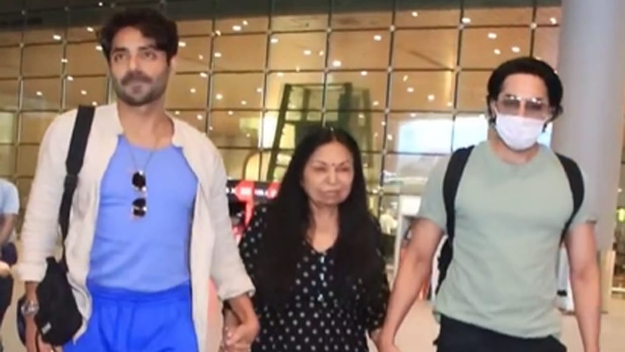 After Father P Khurrana death Ayushmann and Aparshakti were seen holding hand of mother at airport
