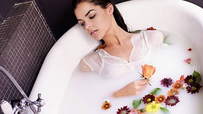 Milk Bath Benefits During Summer Season helps to Feel Refresh Whole Day