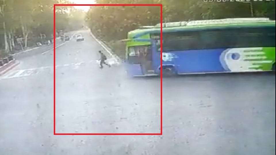 Bus driver crushed man in Delhi arrested by Police