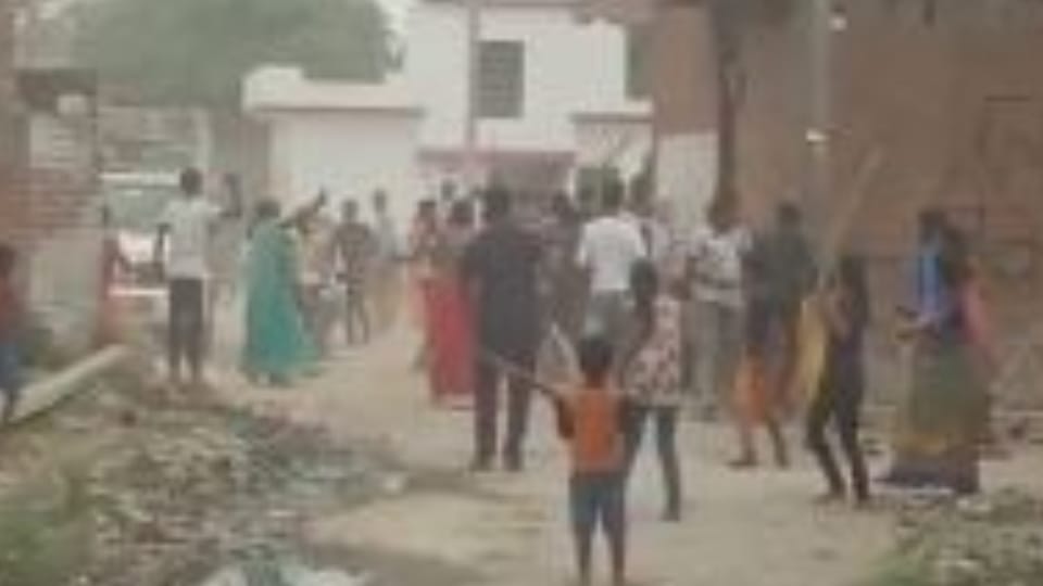 clashes between two sides over playing DJ in Bareilly
