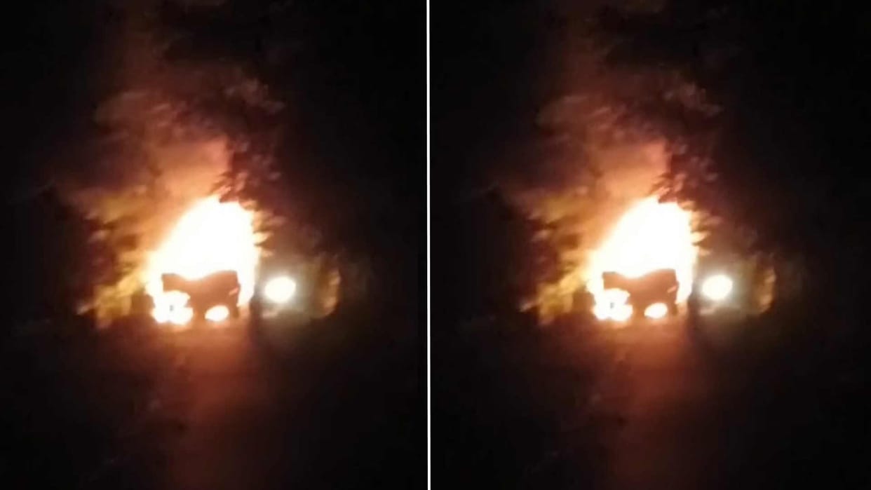 fire in collision of two trucks in Gorakhpur