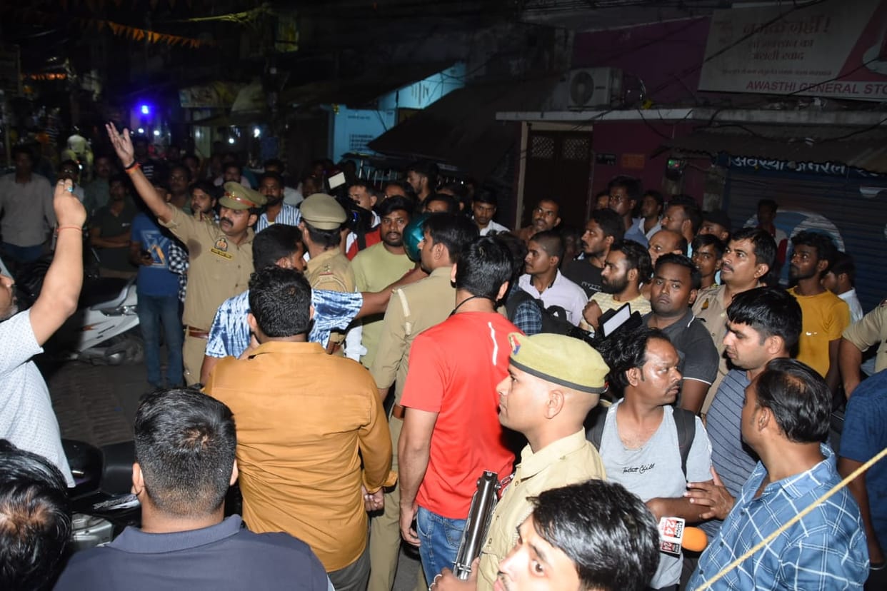 Information received only during the quarrel, police had reached after the murder, people said lives could hav