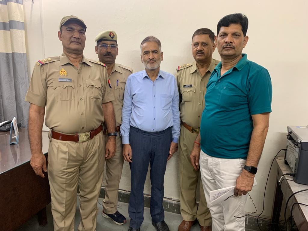 Lucknow News: EOW arrested Meerut's college manager who grabbed scholarship