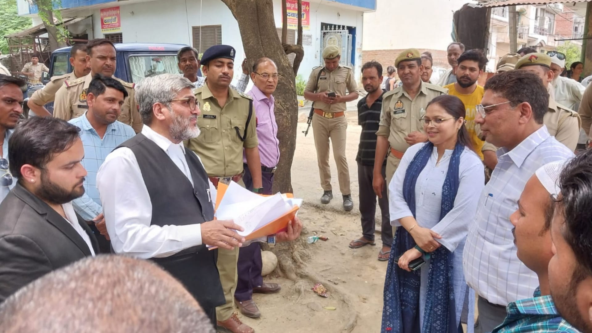 Meerut: Stone pelting on MDA and police over land dispute in Kankar Khera and accused arrested