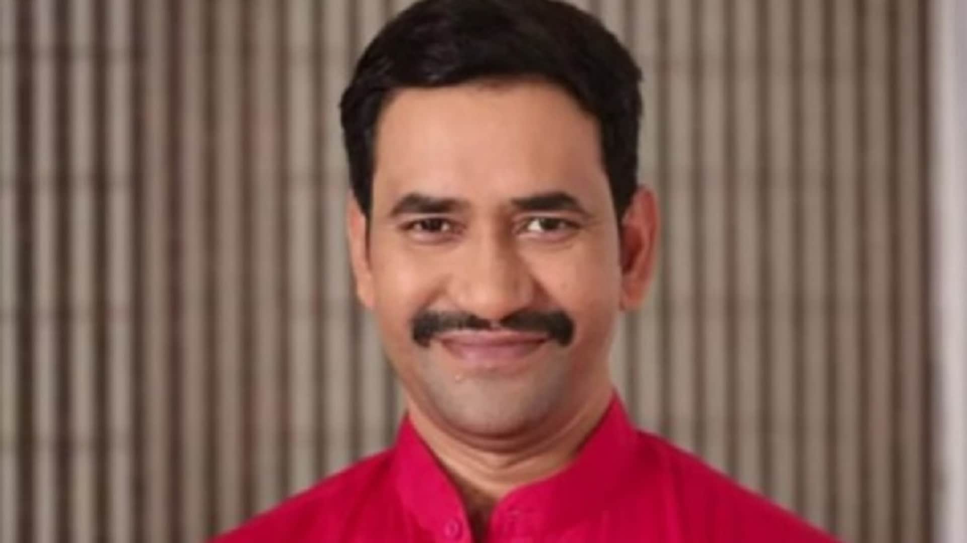 Film Stars in Lok Sabha Election 2024 Hema Malini Pawan Singh Ravi Kishan Manoj Tiwari Contest In The Election
