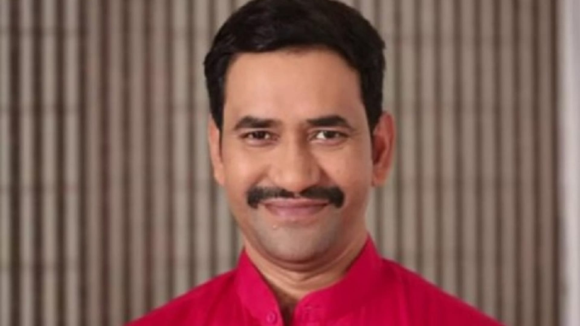 bhojpuri superstars who became politician manoj tiwari ravi kishan nirahua pawan singh kunal singh
