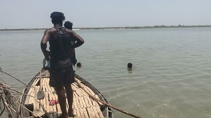 A boat get drowned in a river in Bidhar ghat in Ambedkarnagar.