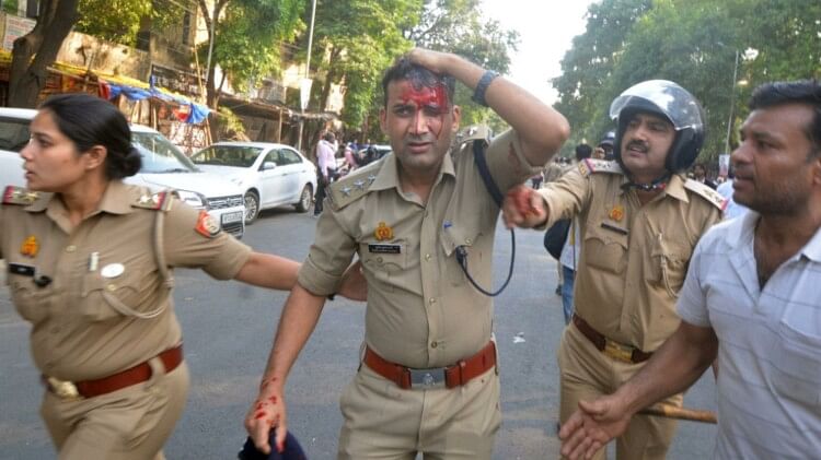 Sanjeev Jeeva murder case: Bullets started raining as soon as he moved towards the dock, see photos