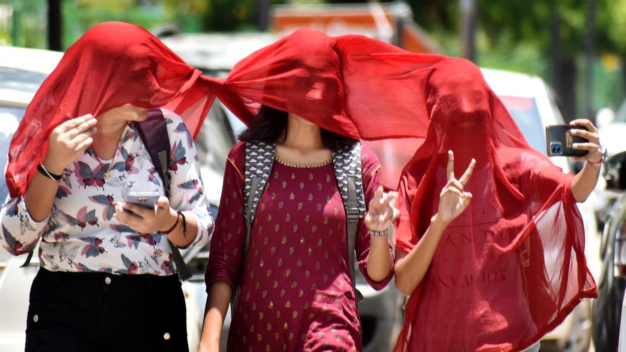 Heat will haunt for four days people are restless due to rise in night temperature