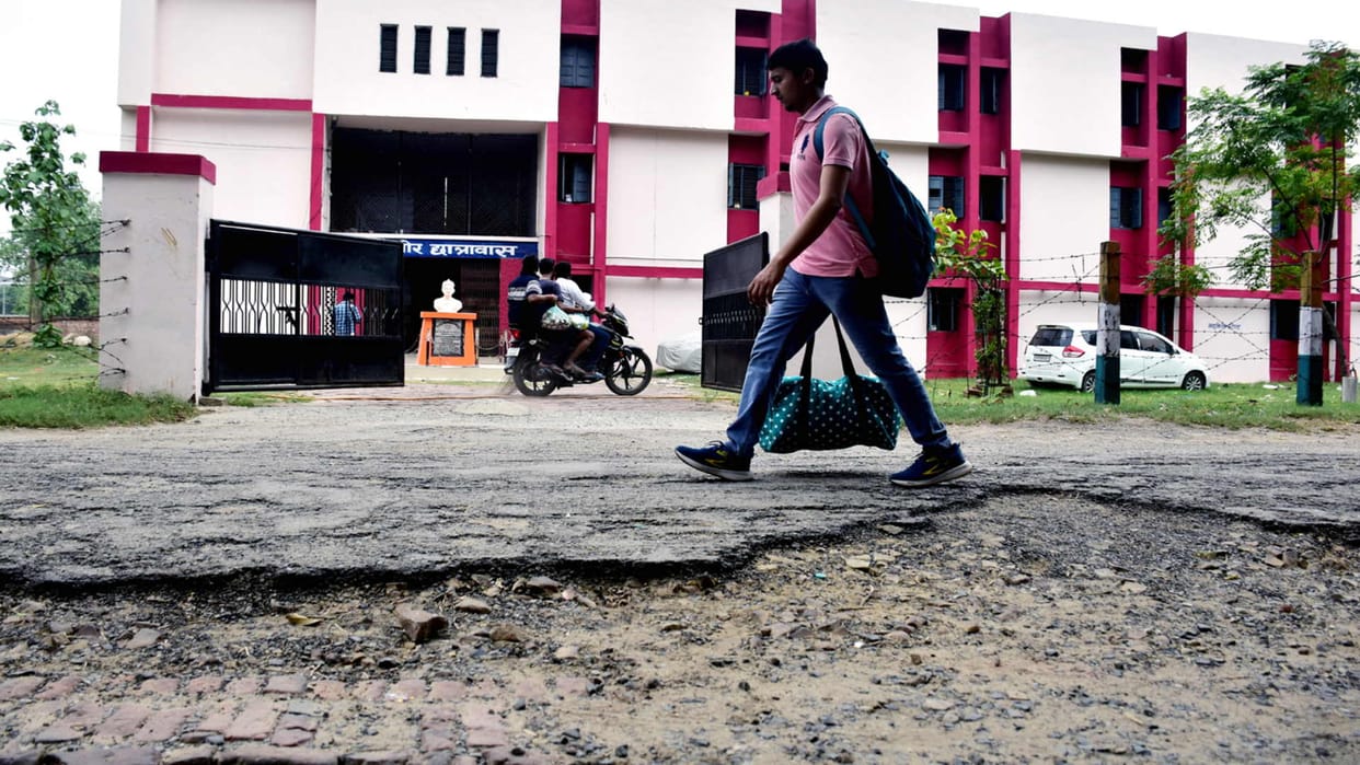 roads of DDU teacher colony and hostel become dilapidated