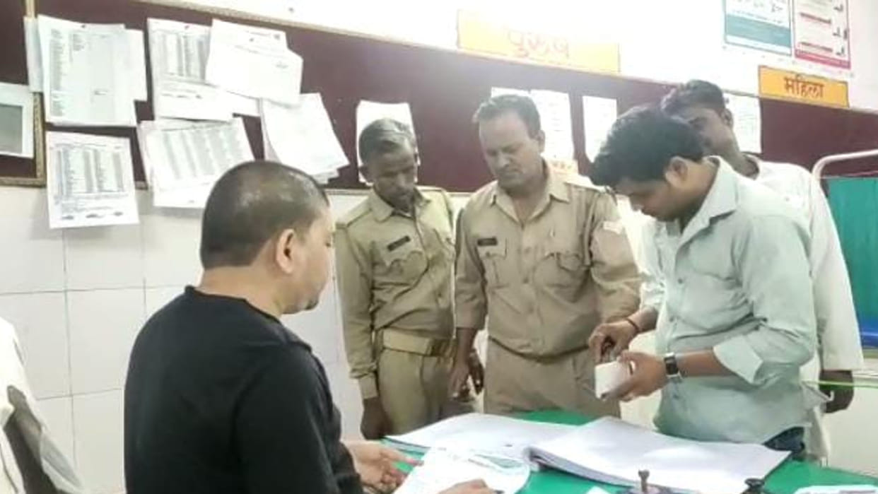 Etawah: Diwan who went to stop illegal mining was beaten