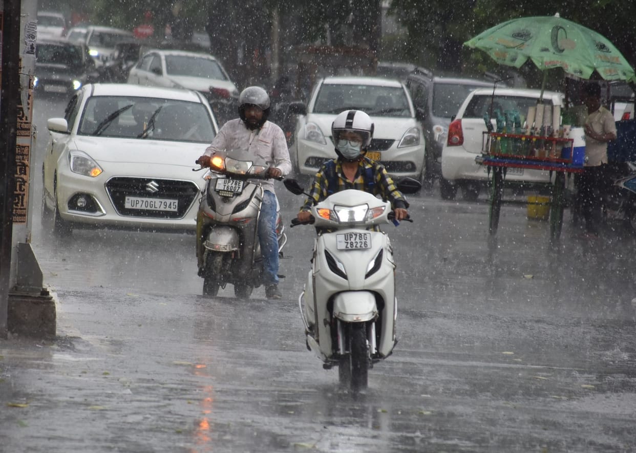 Kanpur Weather Update, Somewhere there is rain and hailstorm, somewhere there is bright sunshine