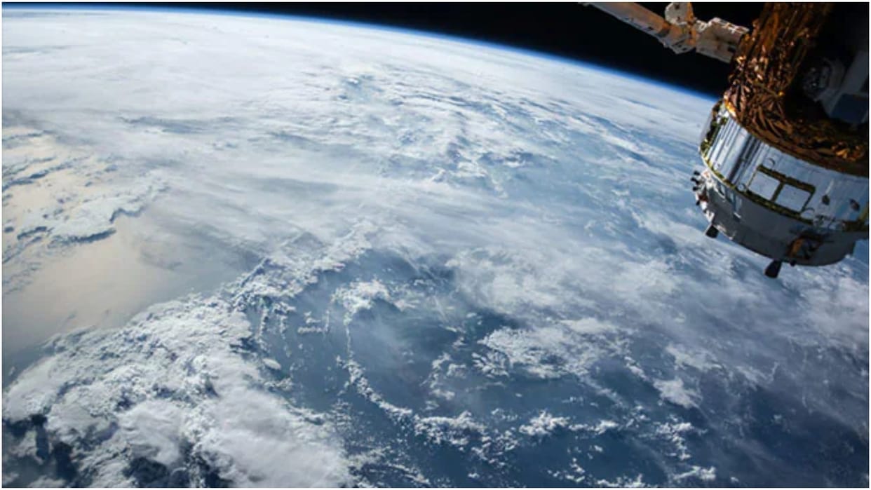 New US Spy Satellites Silent Barker To Track Chinese, Russian Threats In Orbit