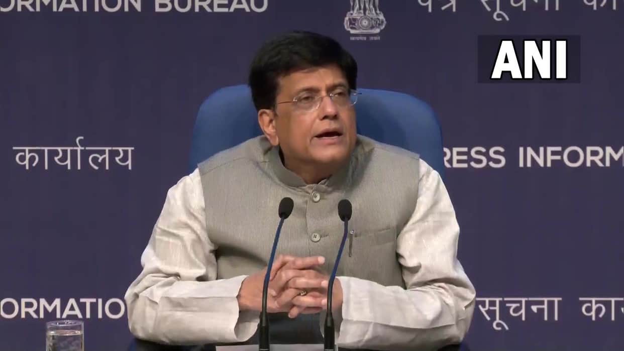 Businessmen will have to disclose Chinese stock information will have to given on weekly basis